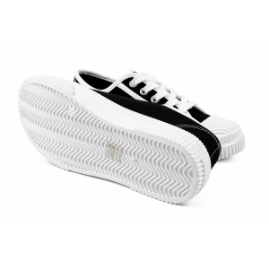 TRAMPKI WIĄZANE sneakersy MŁODZIEŻOWE 016 CZARNE z BIAŁĄ PODESZWĄ